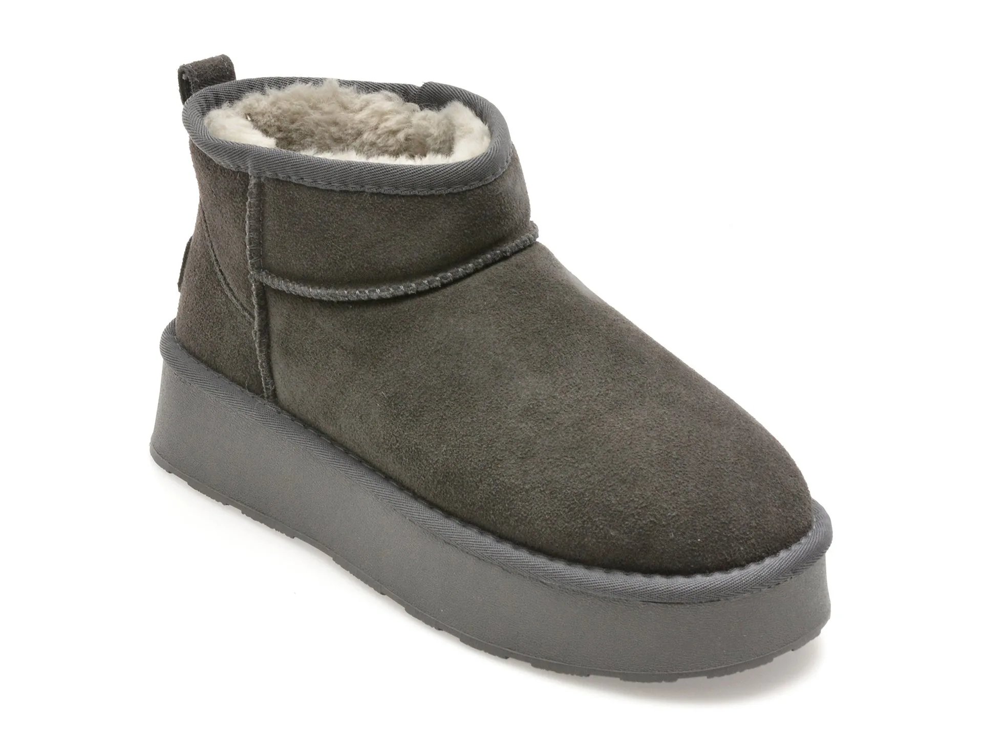 Ghete GRYXX gri, 228520, din piele intoarsa 1 Ghete GRYXX gri