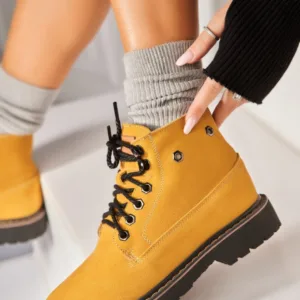 Ghete Piele Naturala Intoarsa dama Galbene Nolyn