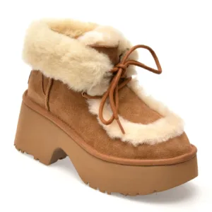 Ghete UGG maro