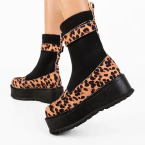 Ghete dama Azra Print