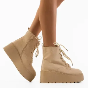 Ghete dama Guetta Nude