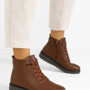 Ghete dama Kenisha camel