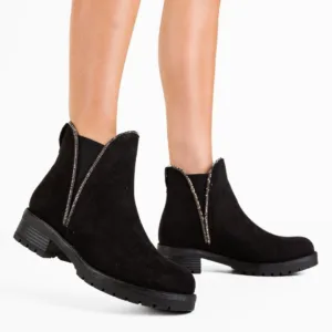 Ghete dama Monik Negre