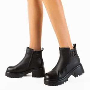 Ghete dama Pya Negri