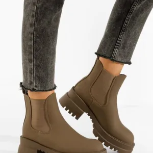 Ghete dama kaki Rina